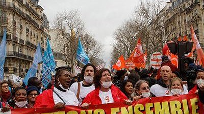 Maisons de retraite, hôpitaux, universités, ça craque de partout
